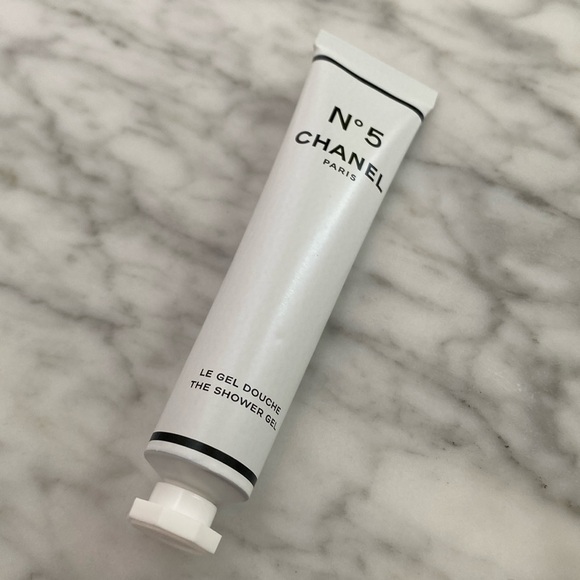 CHANEL Factory 5 Collection Limited Edition Shower Gel Set - Picture 2 of 3